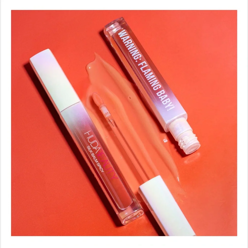 Huda Beauty Silk Balm Spicy Thermo-Plumping Lip Balm